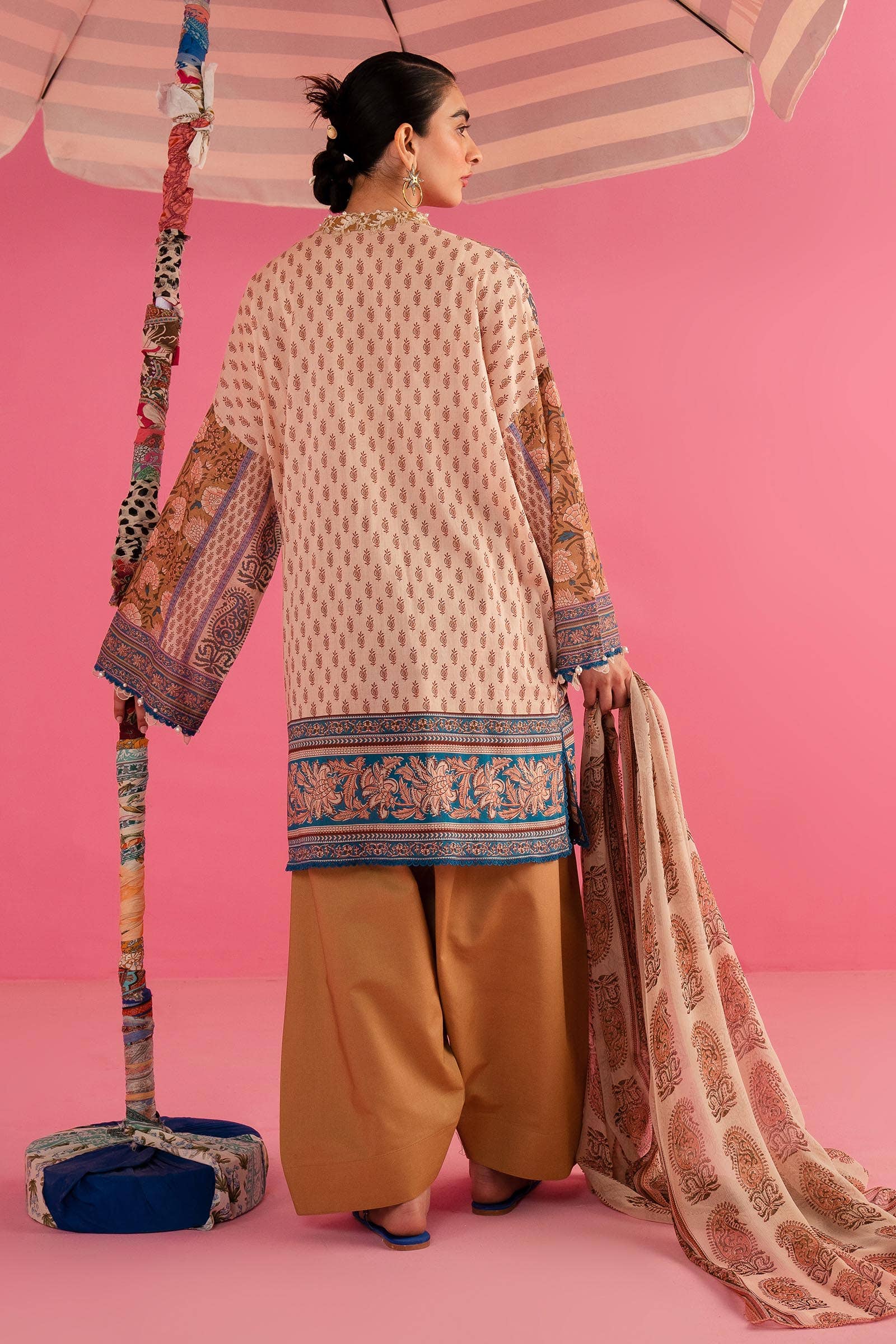 Sana Safinaz | Mahay Summer Lawn 24 | S-03 - Pakistani Designer Dress - by Sana Safinaz | Type: Luxury - 100% Original at Saira Sultan