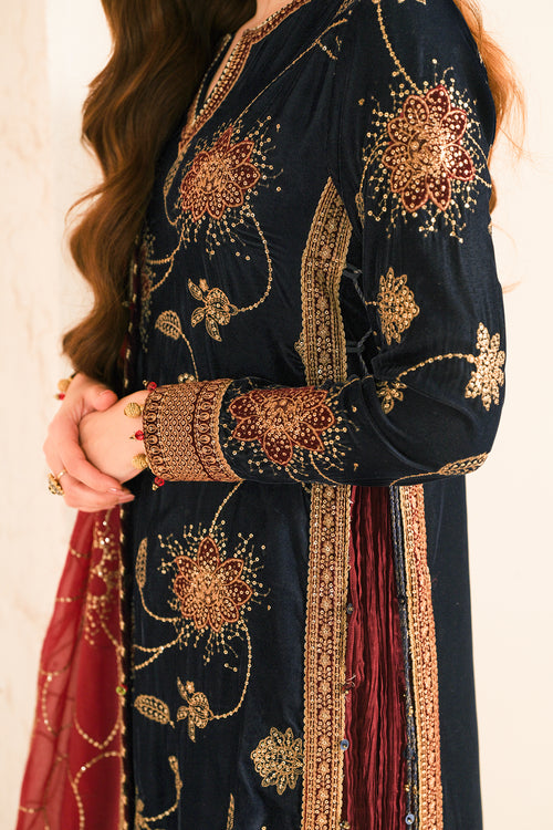 Jazmin | Velvet Edit 24 | VF-2040 M Midnight Blue Velvet