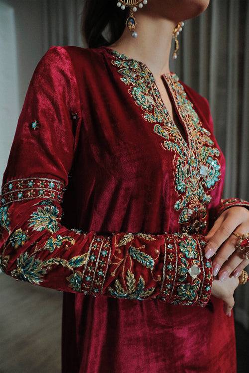 Saira Rizwan | Riona Luxury Formals | Julie - Pakistani Designer Dress - by Saira Rizwan | Type: Formal - 100% Original at Saira Sultan