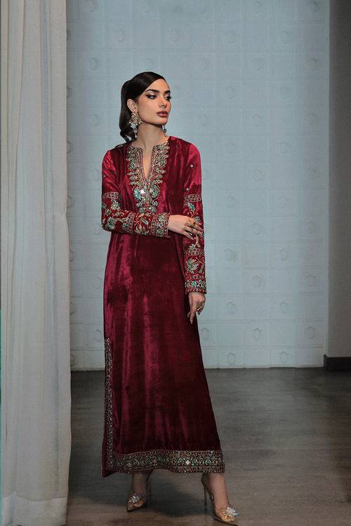 Saira Rizwan | Riona Luxury Formals | Julie - Pakistani Designer Dress - by Saira Rizwan | Type: Formal - 100% Original at Saira Sultan