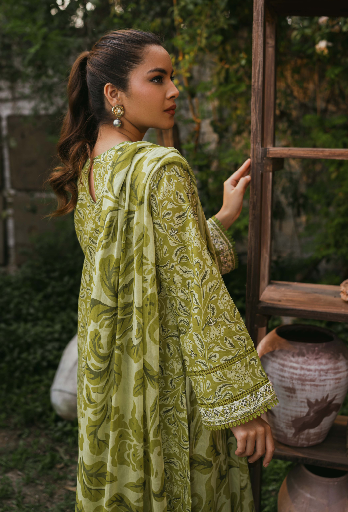 Humdum | Gardenia Lawn | D09 - Pakistani Designer Dress - by HumDum | Type: Luxury - 100% Original at Saira Sultan