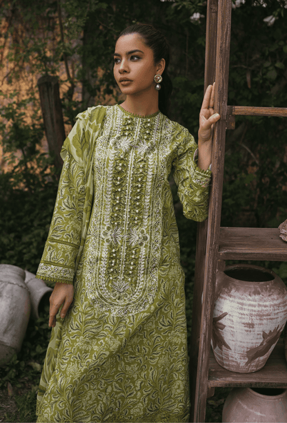 Humdum | Gardenia Lawn | D09 - Pakistani Designer Dress - by HumDum | Type: Luxury - 100% Original at Saira Sultan