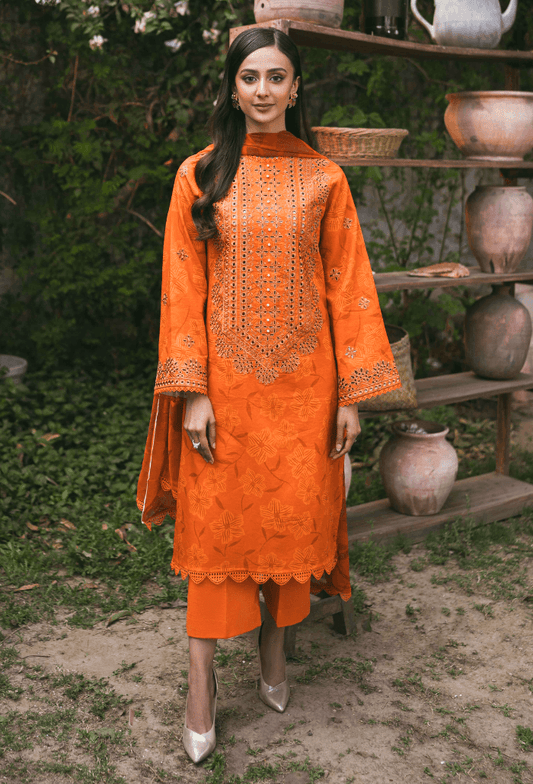 Humdum | Gardenia Lawn | D02 - Pakistani Designer Dress - by HumDum | Type: Luxury - 100% Original at Saira Sultan
