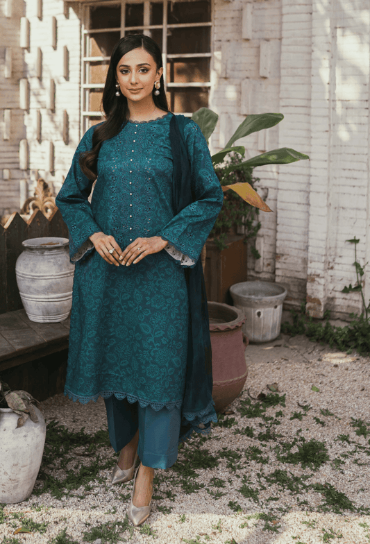 Humdum | Gardenia Lawn | D01 - Pakistani Designer Dress - by HumDum | Type: Luxury - 100% Original at Saira Sultan