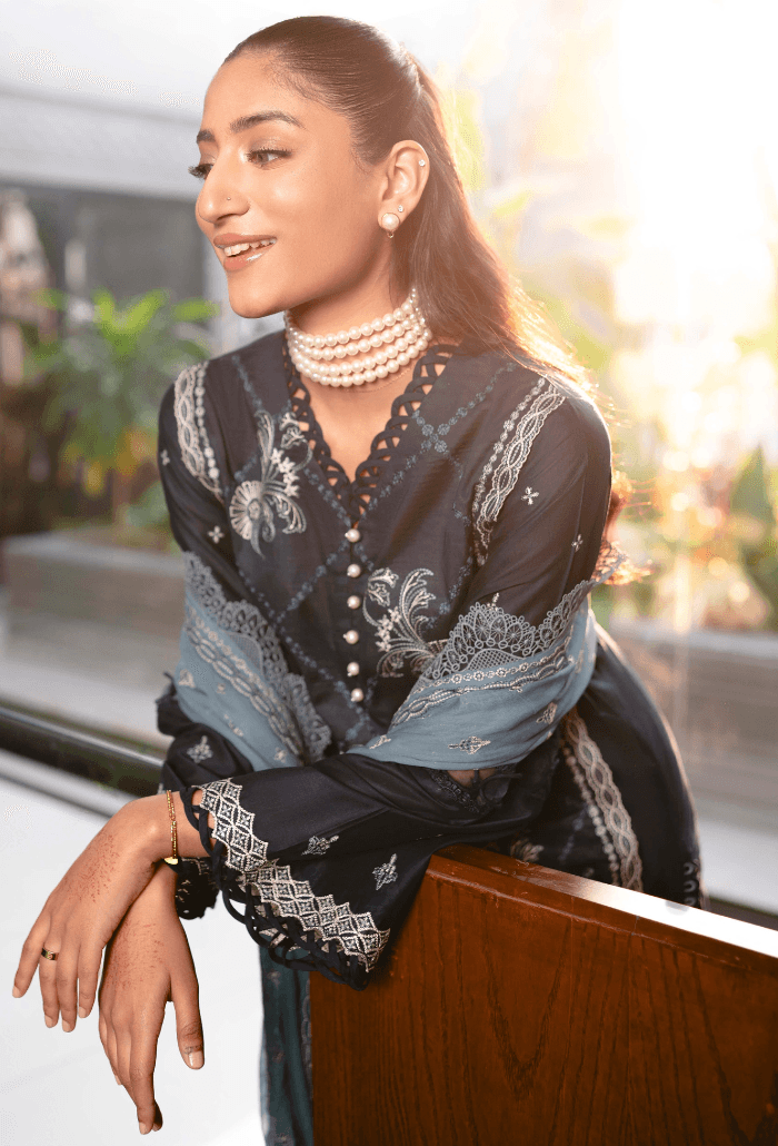 Humdum | Meraki Lawn 24 | d08 - Pakistani Designer Dress - by HumDum | Type: Luxury - 100% Original at Saira Sultan