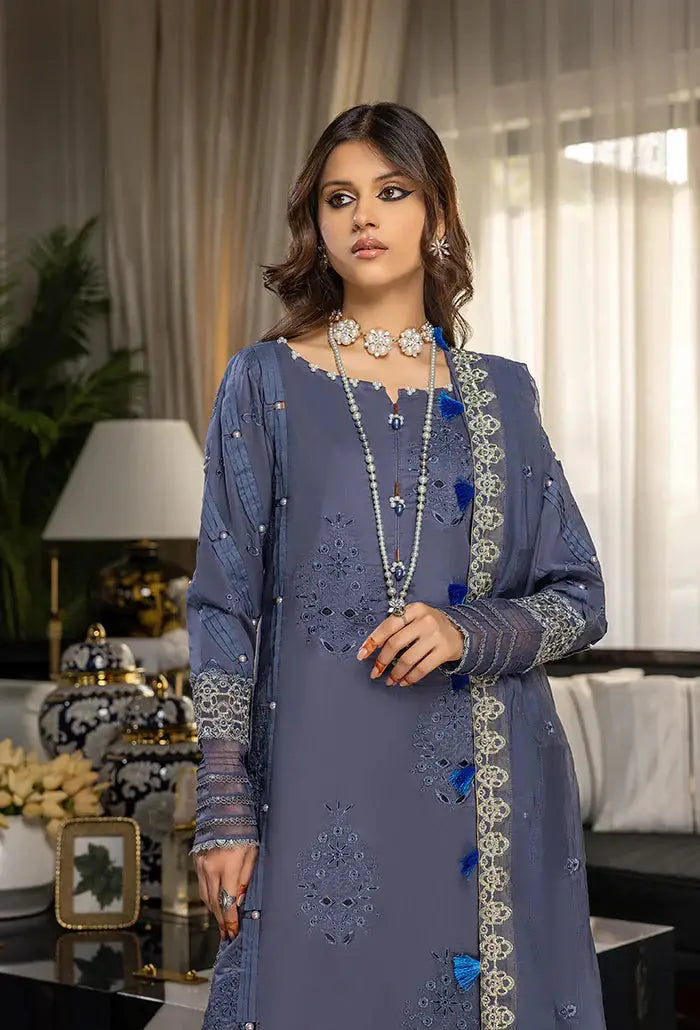 Humdum | Charlotte Chikankari Lawn | D02 - Pakistani Designer Dress - by HumDum | Type: Luxury - 100% Original at Saira Sultan