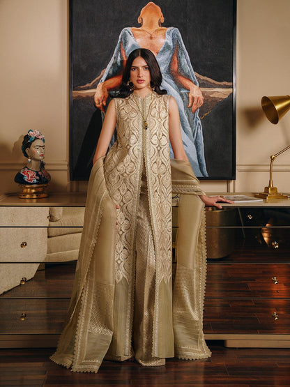 Amroz Atelier | Reveur Formals | Ilaria - Pakistani Designer Dress - by Amroz Atelier | Type: Formal - 100% Original at Saira Sultan