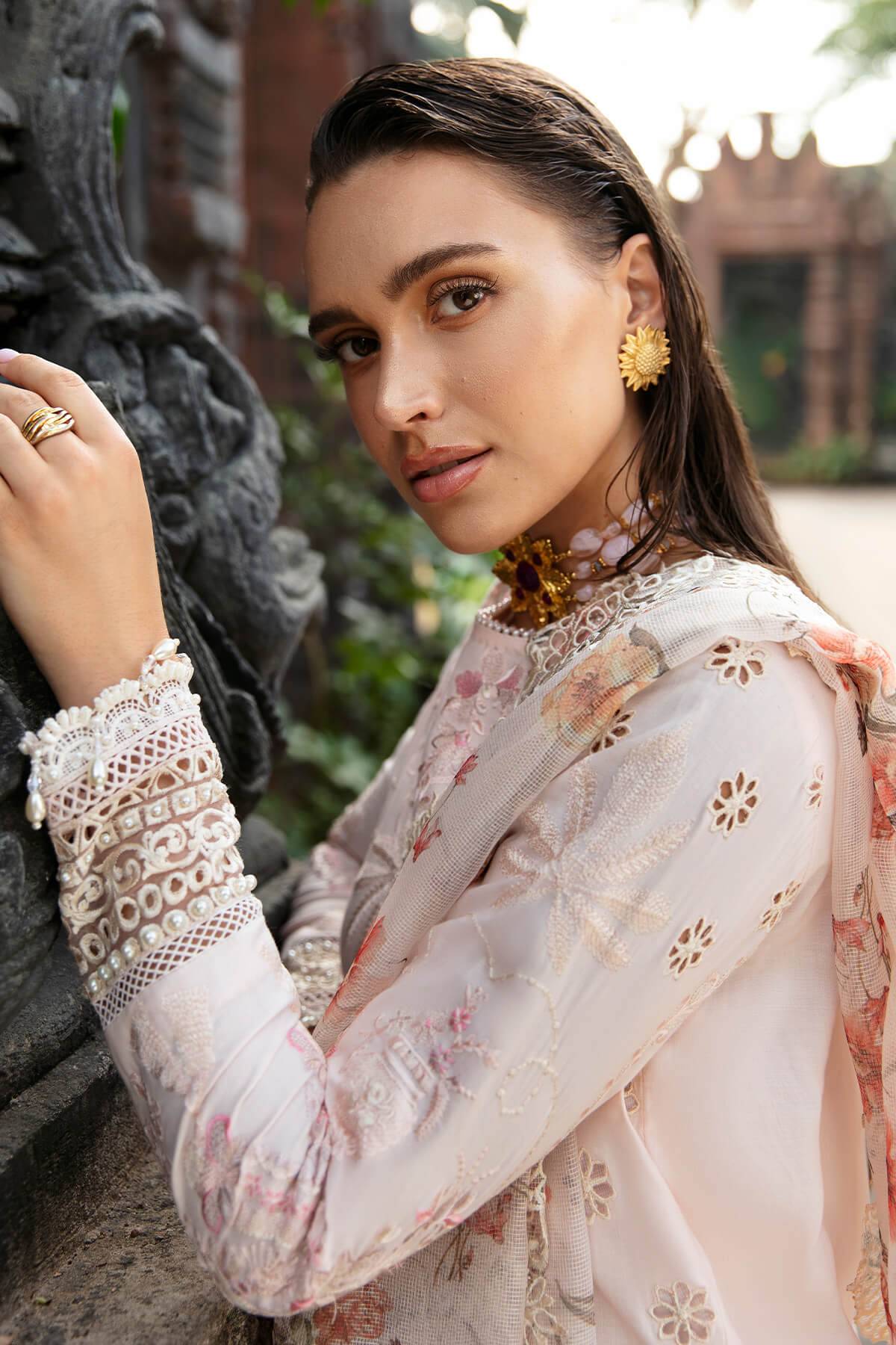 Imrozia Premium | Reve Luxury Lawn | S.L 62 Regine - Pakistani Designer Dress - by Imrozia Premium | Type: Luxury - 100% Original at Saira Sultan