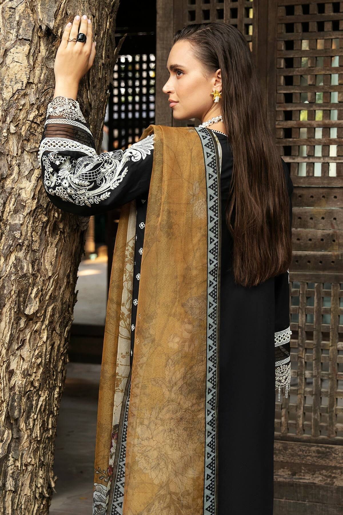 Imrozia Premium | Reve Luxury Lawn | S.L 63 Alma - Pakistani Designer Dress - by Imrozia Premium | Type: Luxury - 100% Original at Saira Sultan