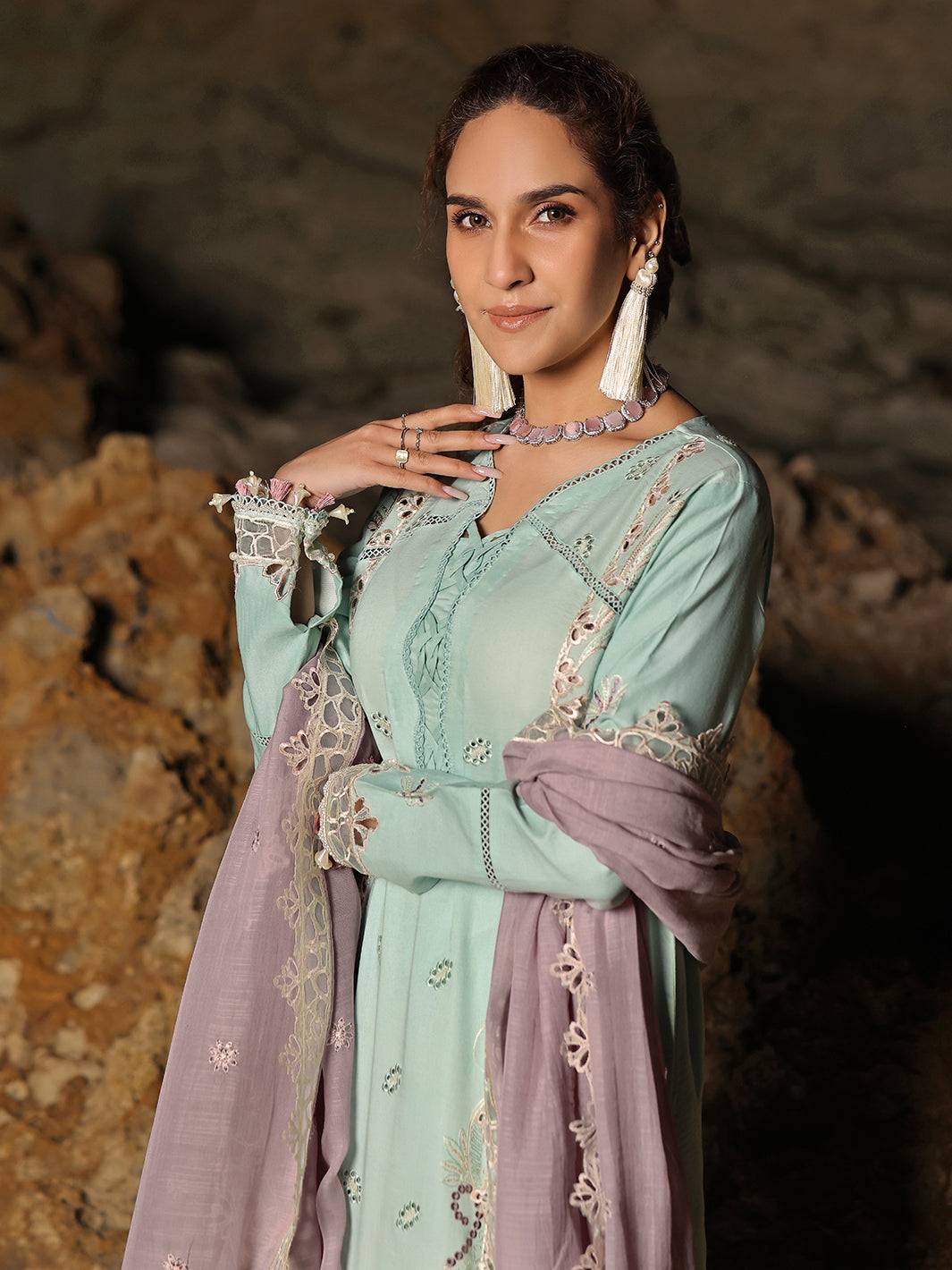 Izel | Saahil Signature Lawn 24 | ZAIB - Pakistani Designer Dress - by Izel | Type: Luxury - 100% Original at Saira Sultan