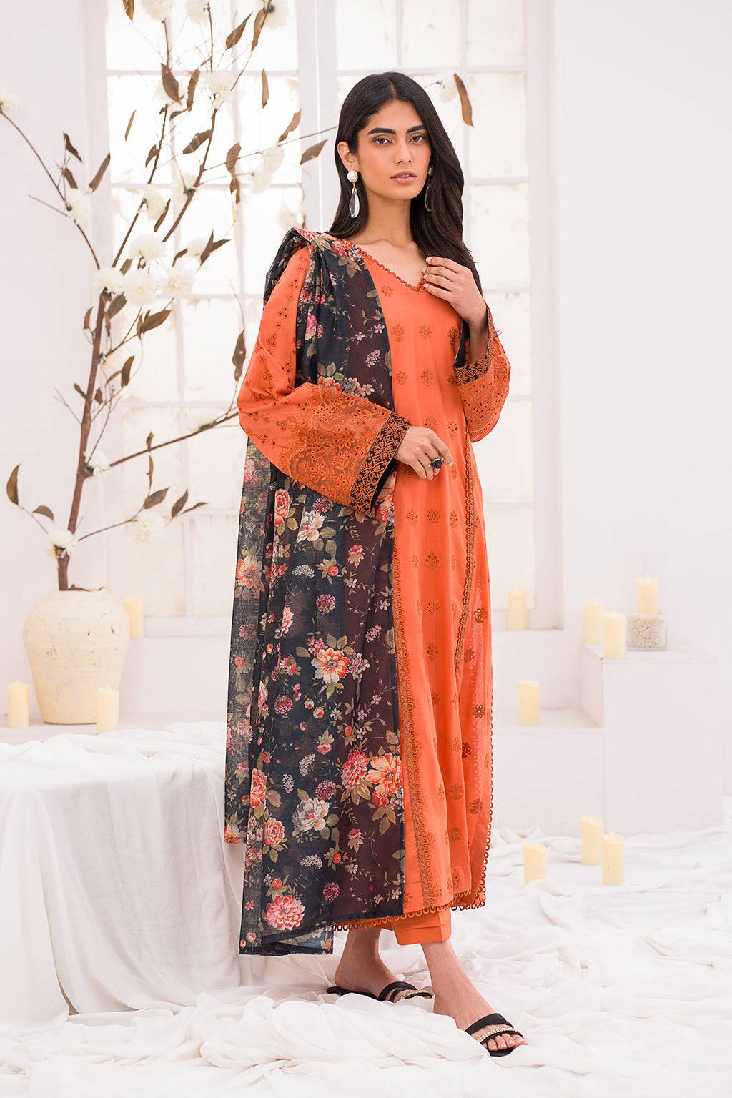 Iznik | Lawnkari 24 | UE-162 LEAFLET - Pakistani Designer Dress - by Iznik | Type: Formal - 100% Original at Saira Sultan