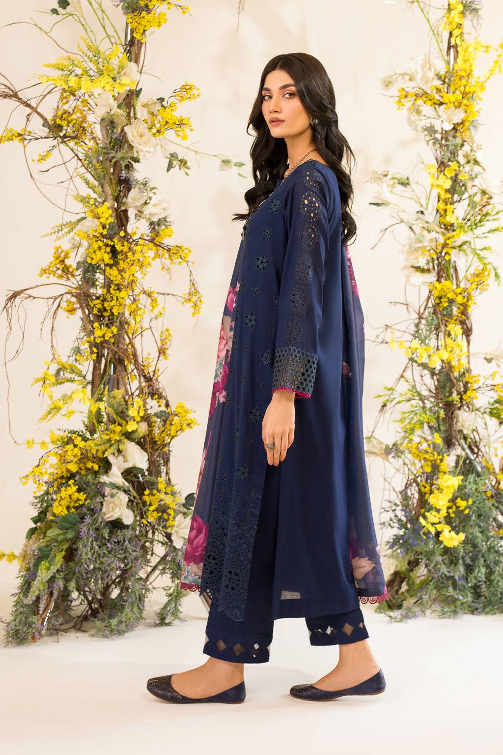 Iznik | Lawnkari 24 | UE-163 BLOOMEASE - Pakistani Designer Dress - by Iznik | Type: Formal - 100% Original at Saira Sultan