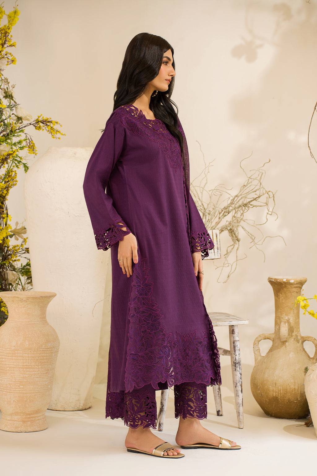 Iznik | Lawnkari 24 | UE-209 QUAGMIRE - Pakistani Designer Dress - by Iznik | Type: Formal - 100% Original at Saira Sultan