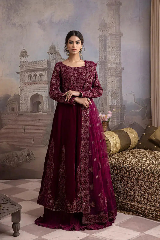 Iznik | Festive Velvet 23 | IV-33 MAHSA - Pakistani Designer Dress - by Iznik | Type: Formal - 100% Original at Saira Sultan