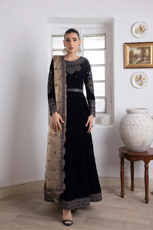Iznik | Festive Velvet 23 | IV-35 SHAMS - Pakistani Designer Dress - by Iznik | Type: Formal - 100% Original at Saira Sultan