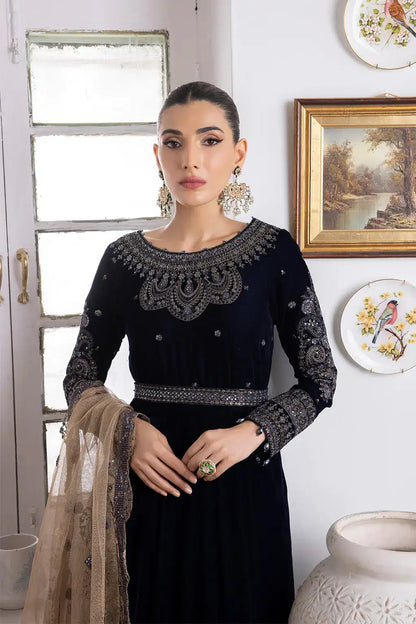 Iznik | Festive Velvet 23 | IV-35 SHAMS - Pakistani Designer Dress - by Iznik | Type: Formal - 100% Original at Saira Sultan