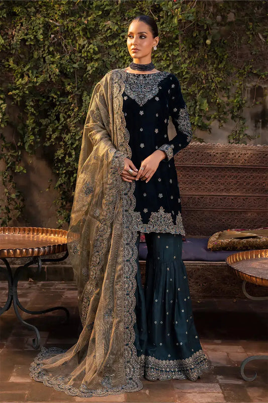 Iznik | Festive Velvet 23 | IV-34 DARYA - Pakistani Designer Dress - by Iznik | Type: Formal - 100% Original at Saira Sultan