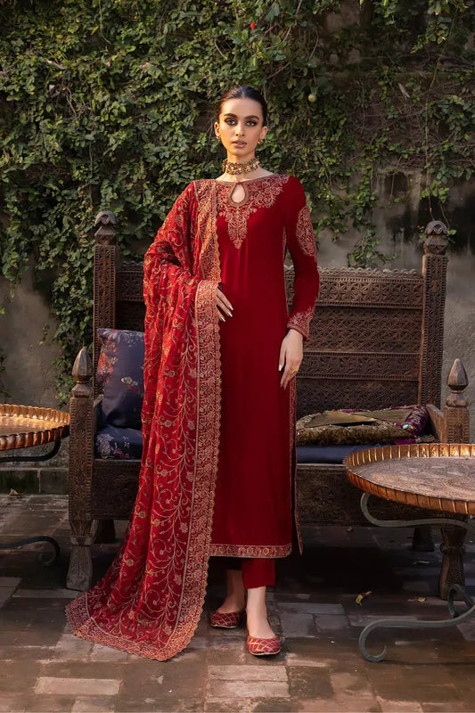 Iznik | Festive Velvet 23 | IV-37 MANIJEH - Pakistani Designer Dress - by Iznik | Type: Formal - 100% Original at Saira Sultan