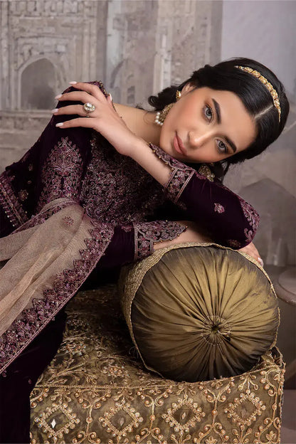 Iznik | Festive Velvet 23 | IV-36 ELAHEH - Pakistani Designer Dress - by Iznik | Type: Formal - 100% Original at Saira Sultan
