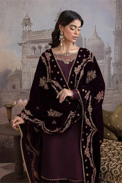 Iznik | Festive Velvet 23 | IV-32 ZARIN - Pakistani Designer Dress - by Iznik | Type: Formal - 100% Original at Saira Sultan