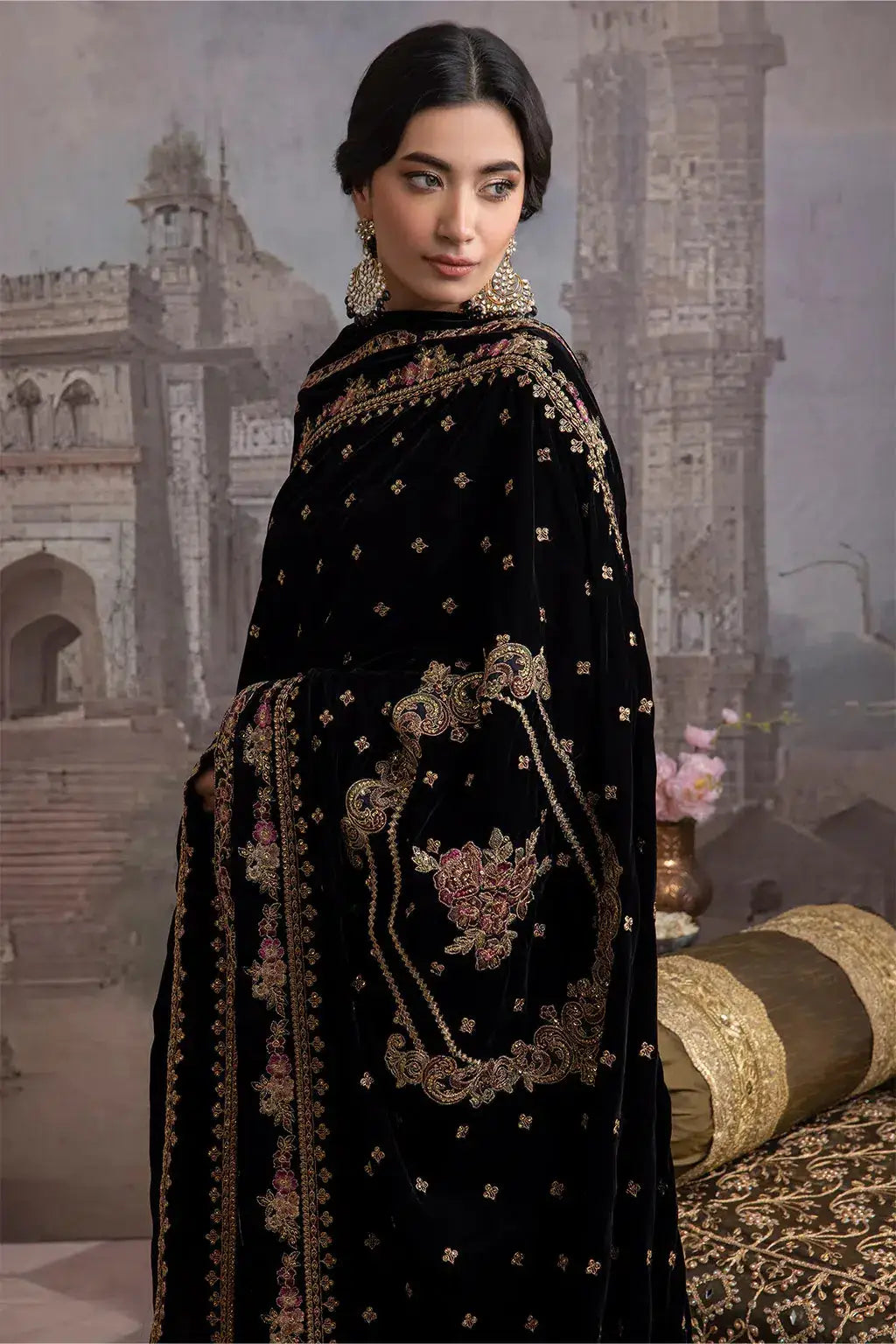 Iznik | Festive Velvet 23 | IV-28 LEILA - Pakistani Designer Dress - by Iznik | Type: Formal - 100% Original at Saira Sultan