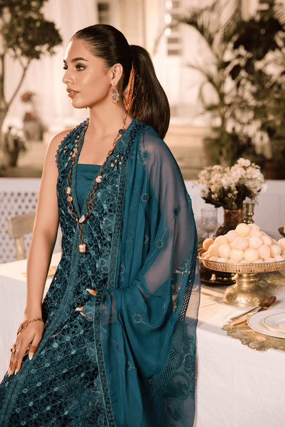 Iznik | Nani Ka Ghar | NKG-07 - Pakistani Designer Dress - by Iznik | Type: Luxury - 100% Original at Saira Sultan