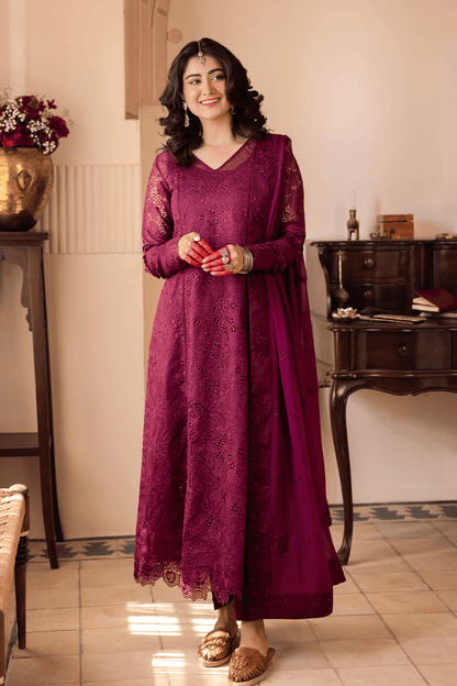 Iznik | Nani Ka Ghar | NKG-11 - Pakistani Designer Dress - by Iznik | Type: Luxury - 100% Original at Saira Sultan