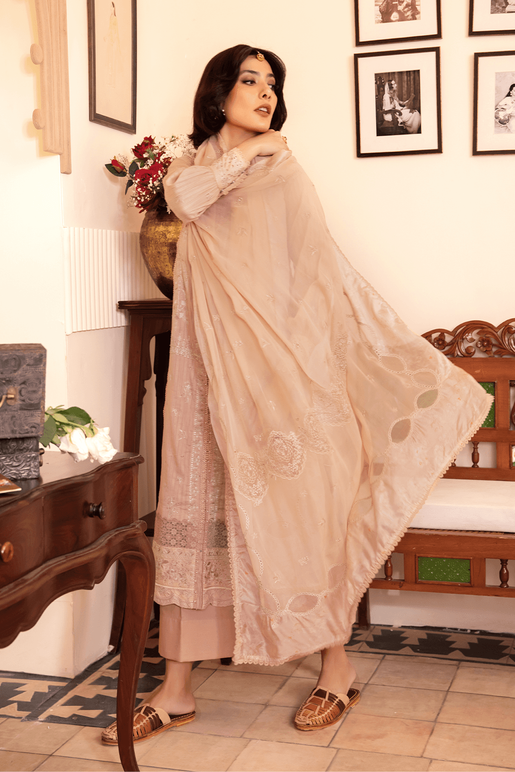 Iznik | Nani Ka Ghar | NKG-06 - Pakistani Designer Dress - by Iznik | Type: Luxury - 100% Original at Saira Sultan