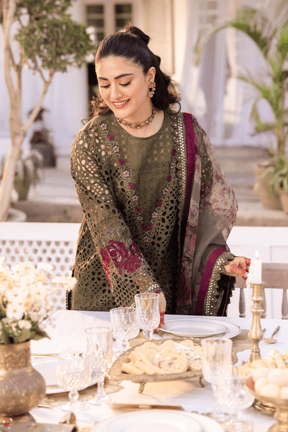 Iznik | Nani Ka Ghar | NKG-10 - Pakistani Designer Dress - by Iznik | Type: Luxury - 100% Original at Saira Sultan