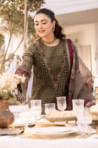 Iznik | Nani Ka Ghar | NKG-10 - Pakistani Designer Dress - by Iznik | Type: Luxury - 100% Original at Saira Sultan