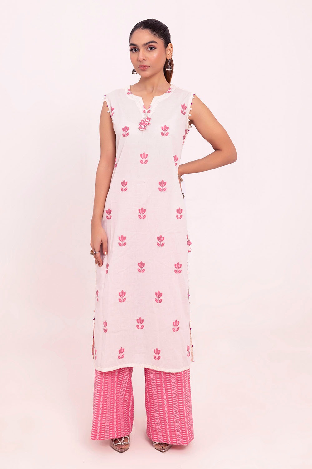 Gul Ahmed | Taara 25 | JT-42012 XS White Jacquard