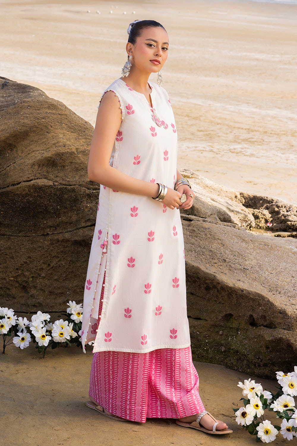 Gul Ahmed | Taara 25 | JT-42012 XL White Jacquard