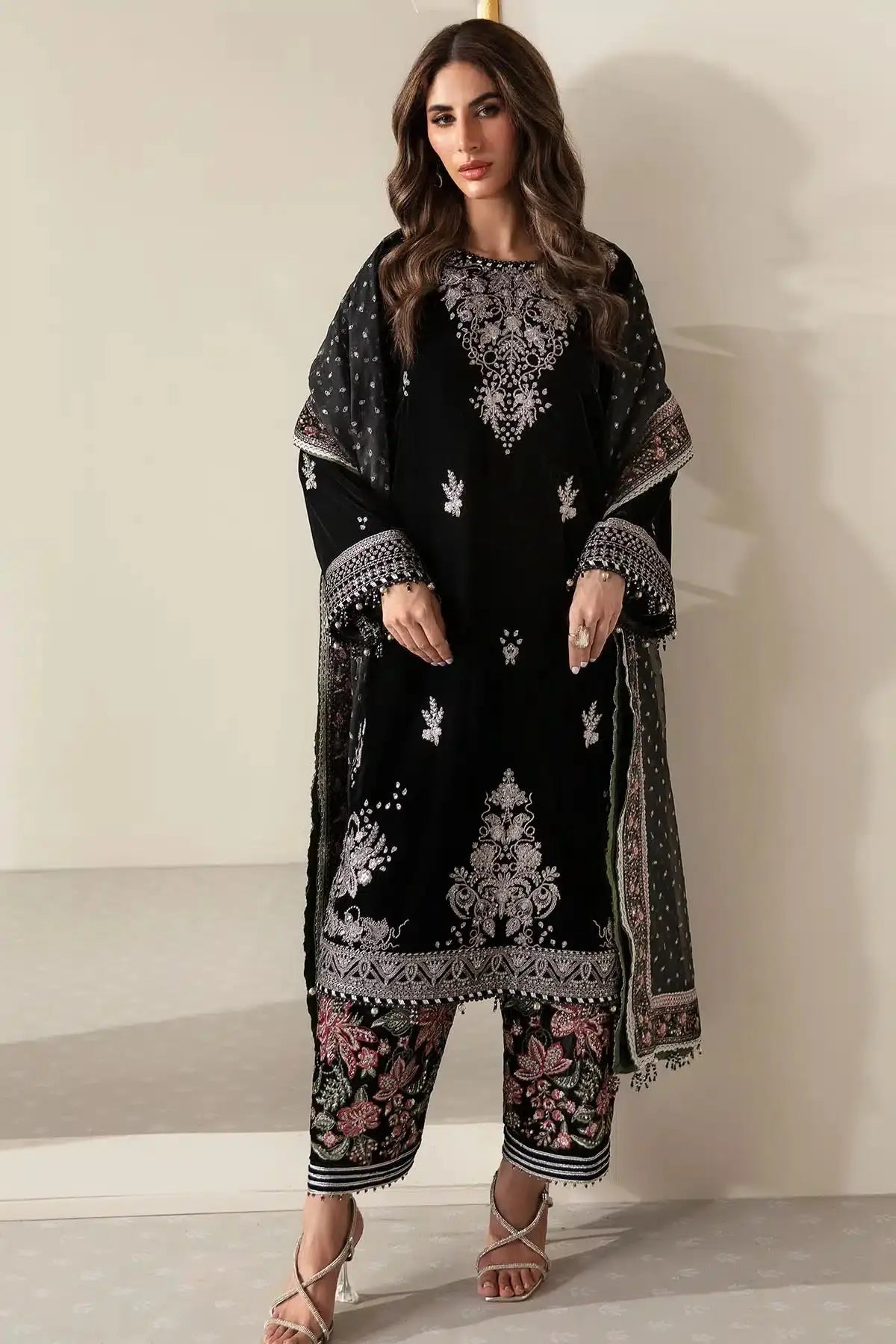 Jazmin | Velvet 23 | VF-2013 - Pakistani Designer Dress - by Jazmin | Type: Formal - 100% Original at Saira Sultan