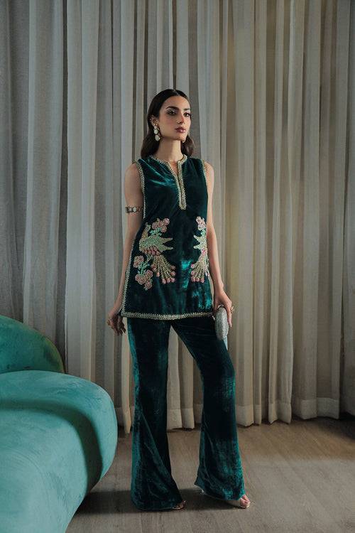 Saira Rizwan | Riona Luxury Formals | Simone - Pakistani Designer Dress - by Saira Rizwan | Type: Formal - 100% Original at Saira Sultan