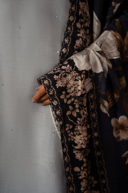 Saira Rizwan | Dahini Silk Pret | SWAN - SRLP04-25 L Cloud Gray Raw Silk