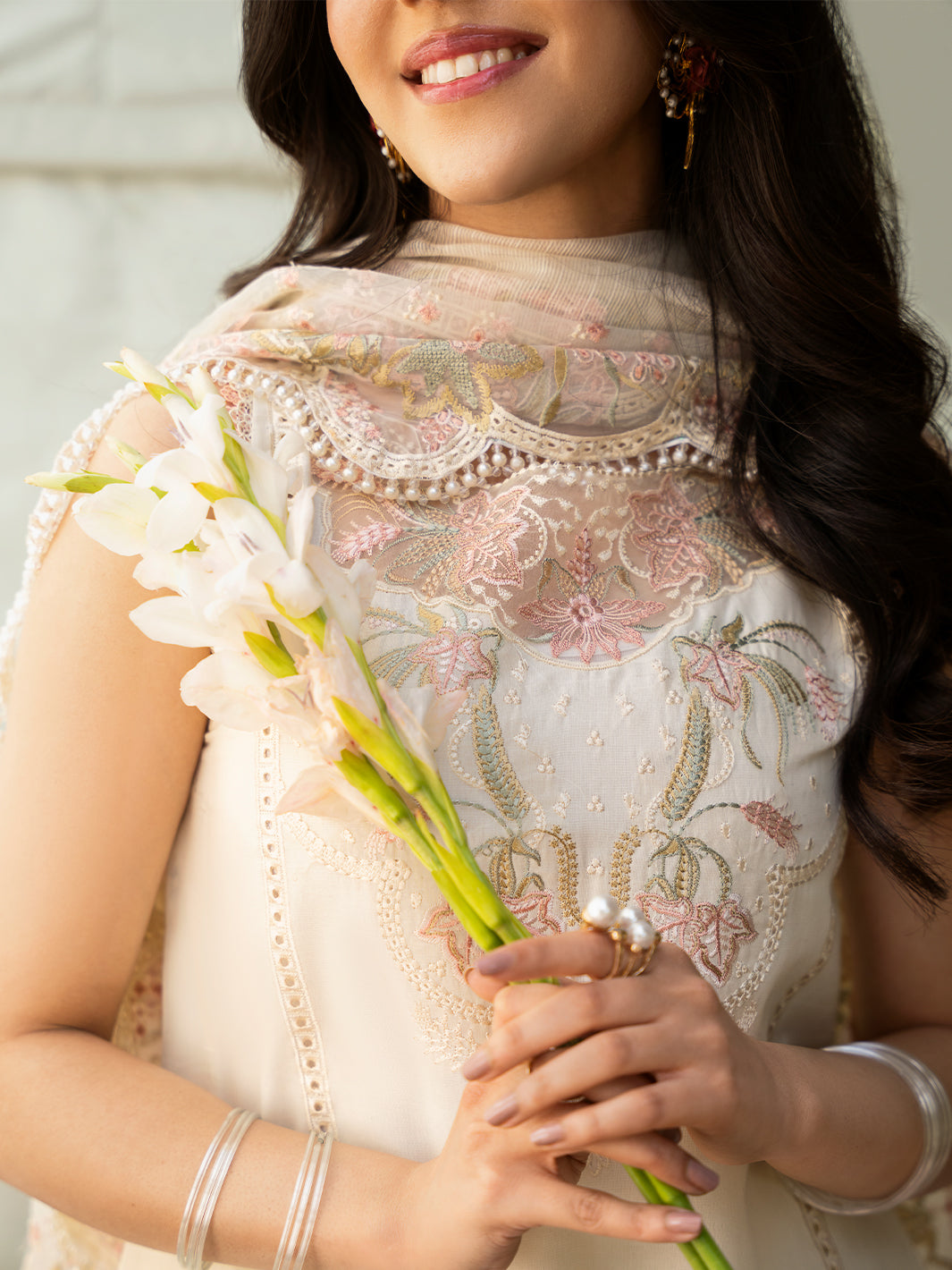 Izel | Mahveen Festive Lawn 25 | KUBRA M Off White Lawn