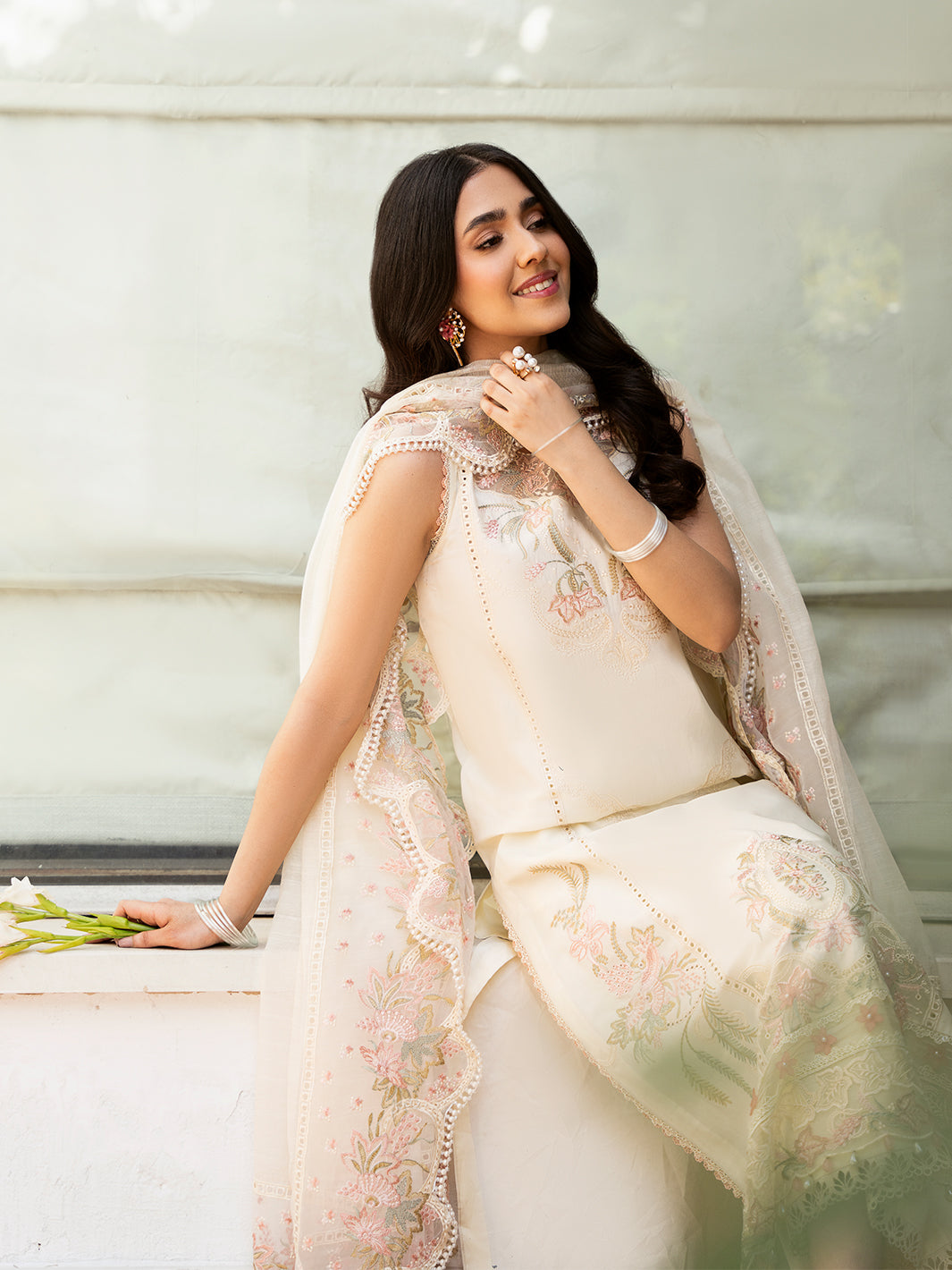 Izel | Mahveen Festive Lawn 25 | KUBRA XL Off White Lawn