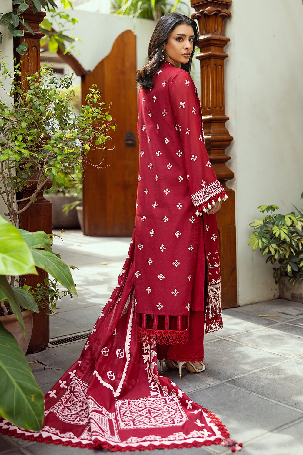 Gul Ahmed | Festive Capsule 25 | SP-52013 S Haute Red Lawn
