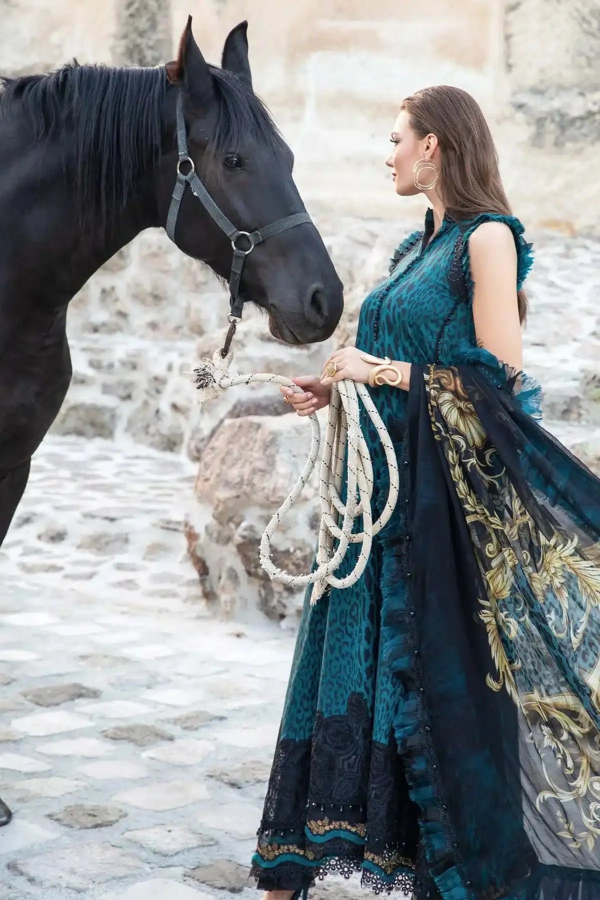 Maria B | M Prints Winter 23 | MPT-2010-B - Pakistani Designer Dress - by Maria B | Type: Luxury - 100% Original at Saira Sultan