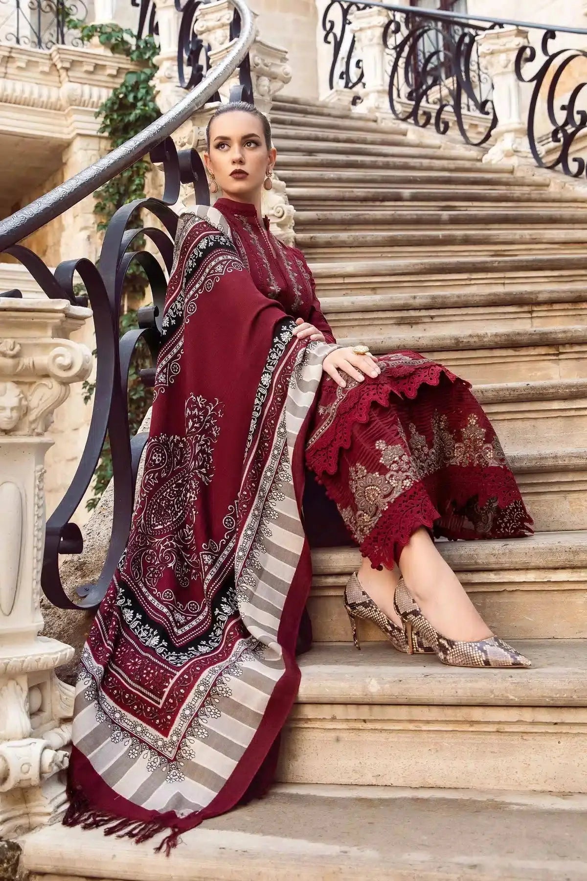 Maria B | M Prints Winter 23 | MPT-2002-A - Pakistani Designer Dress - by Maria B | Type: Luxury - 100% Original at Saira Sultan