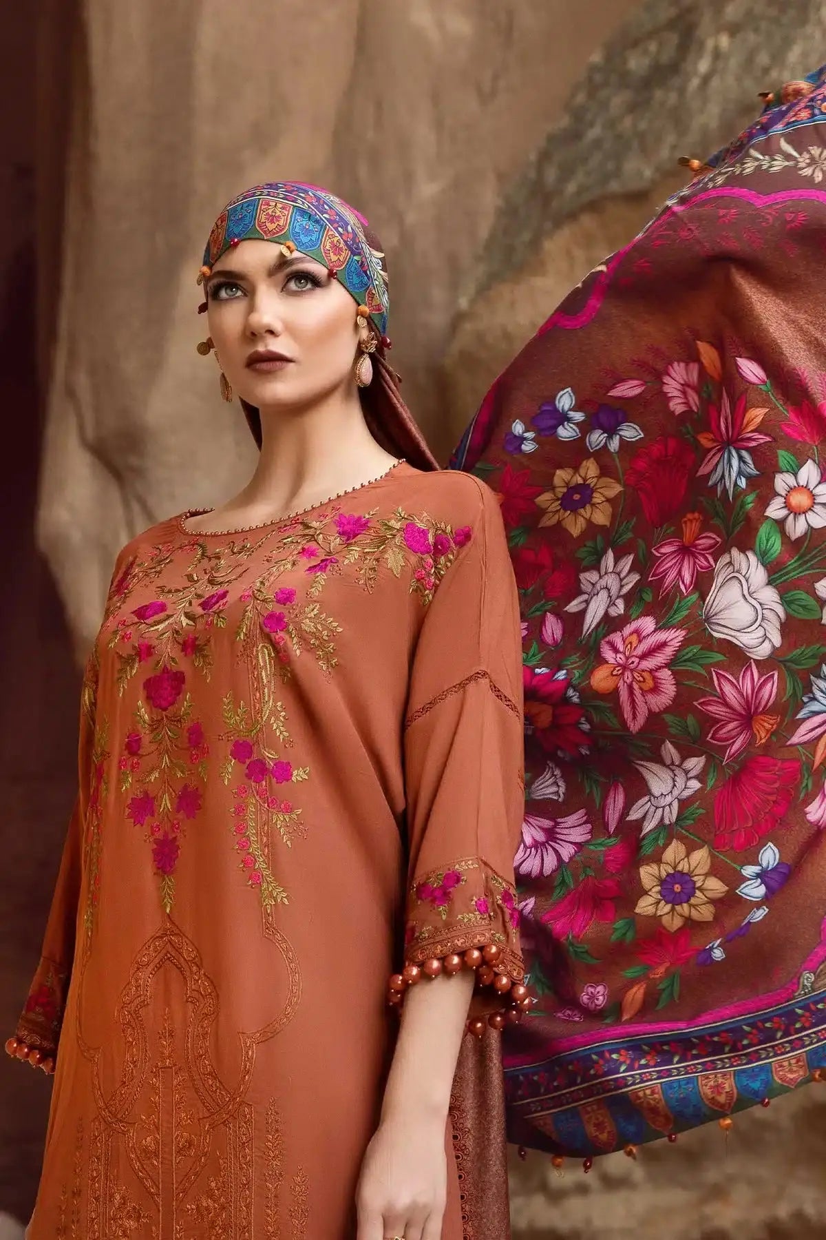 Maria B | M Prints Winter 23 | MPT-2004-A - Pakistani Designer Dress - by Maria B | Type: Luxury - 100% Original at Saira Sultan