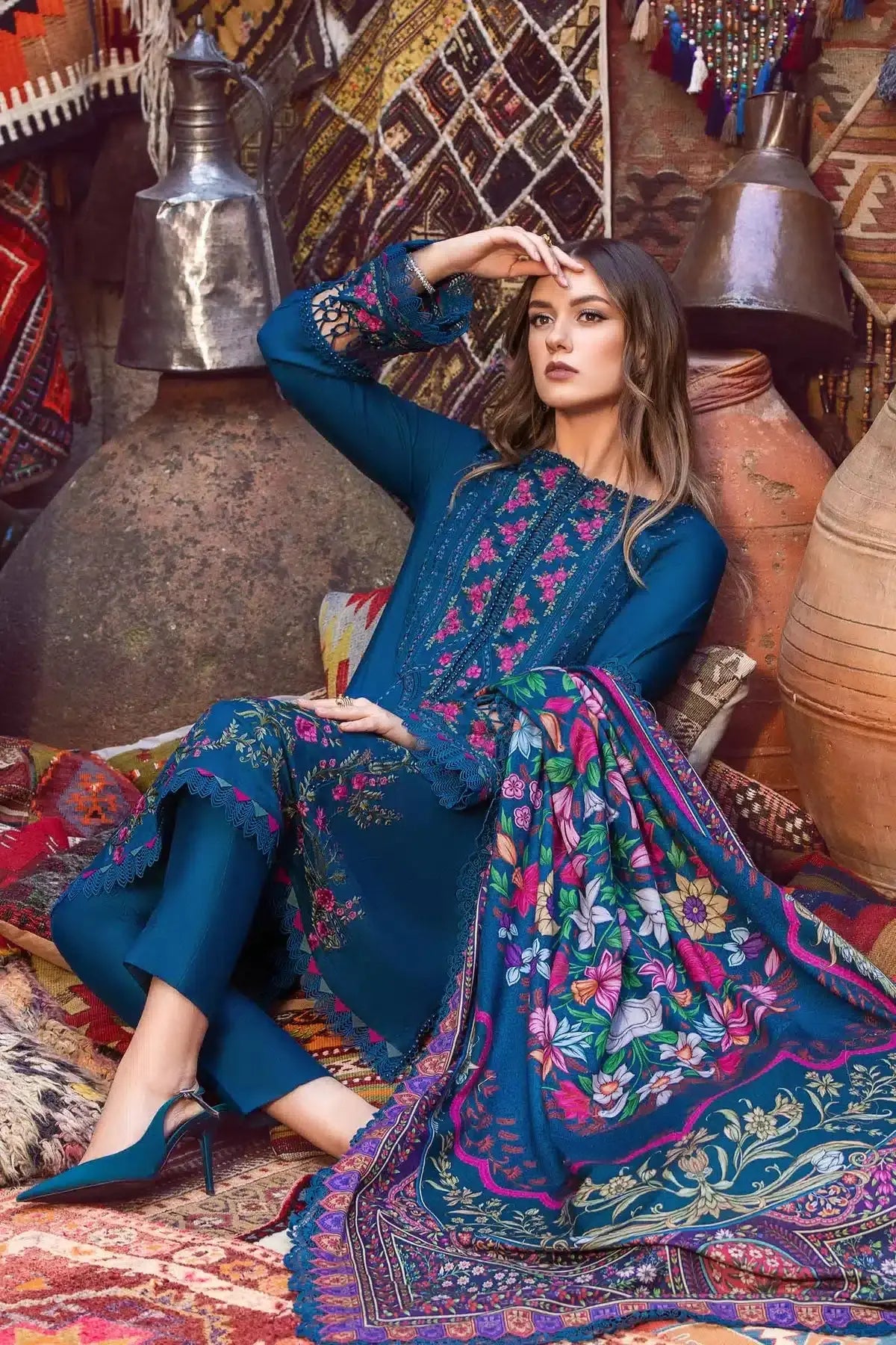 Maria B | M Prints Winter 23 | MPT-2004-B - Pakistani Designer Dress - by Maria B | Type: Luxury - 100% Original at Saira Sultan