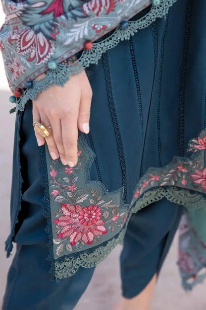 Maria B | M Prints Winter 23 | MPT-2005-B - Pakistani Designer Dress - by Maria B | Type: Luxury - 100% Original at Saira Sultan