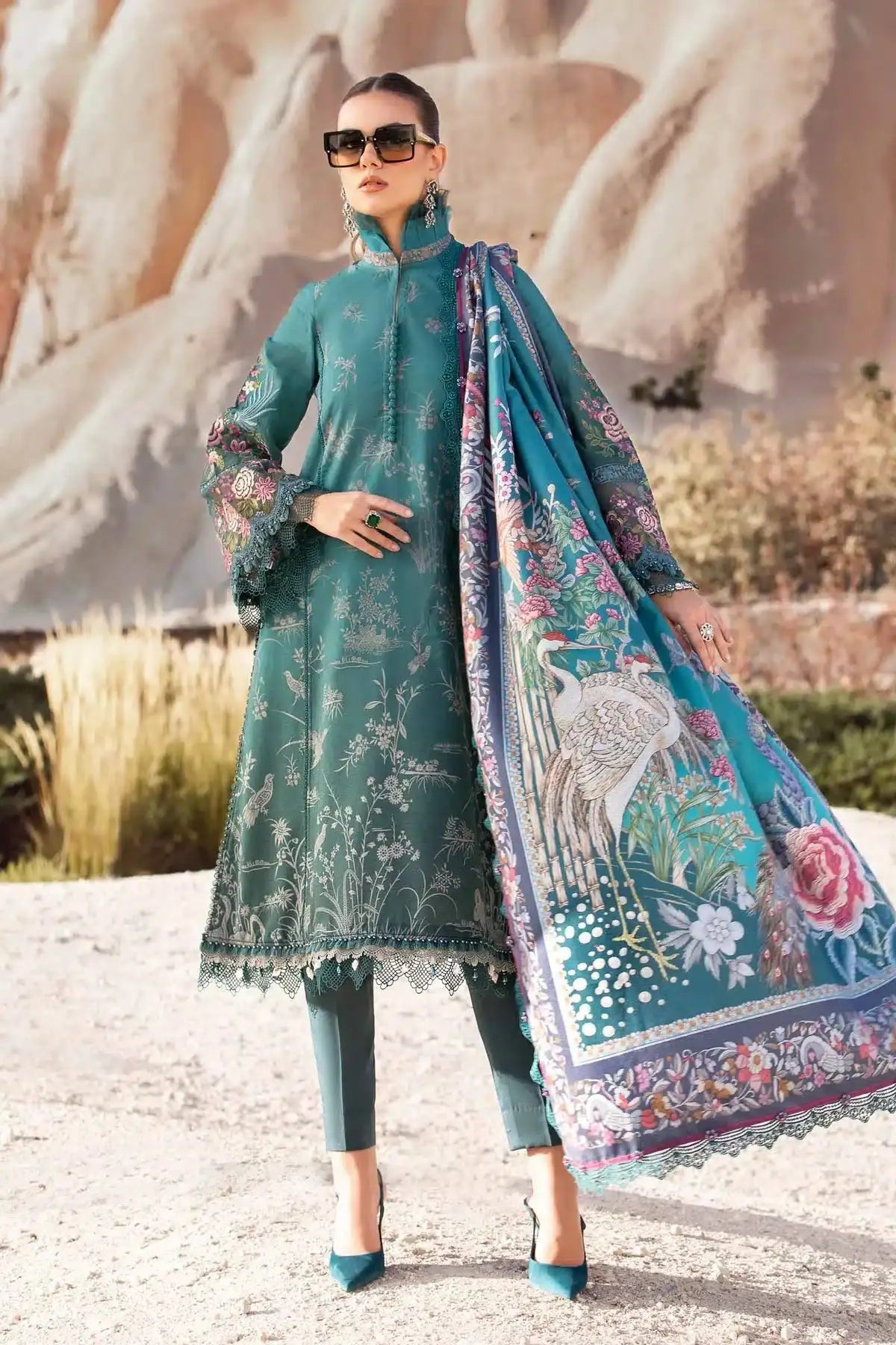 Maria B | M Prints Winter 23 | MPT-2007-B - Pakistani Designer Dress - by Maria B | Type: Luxury - 100% Original at Saira Sultan