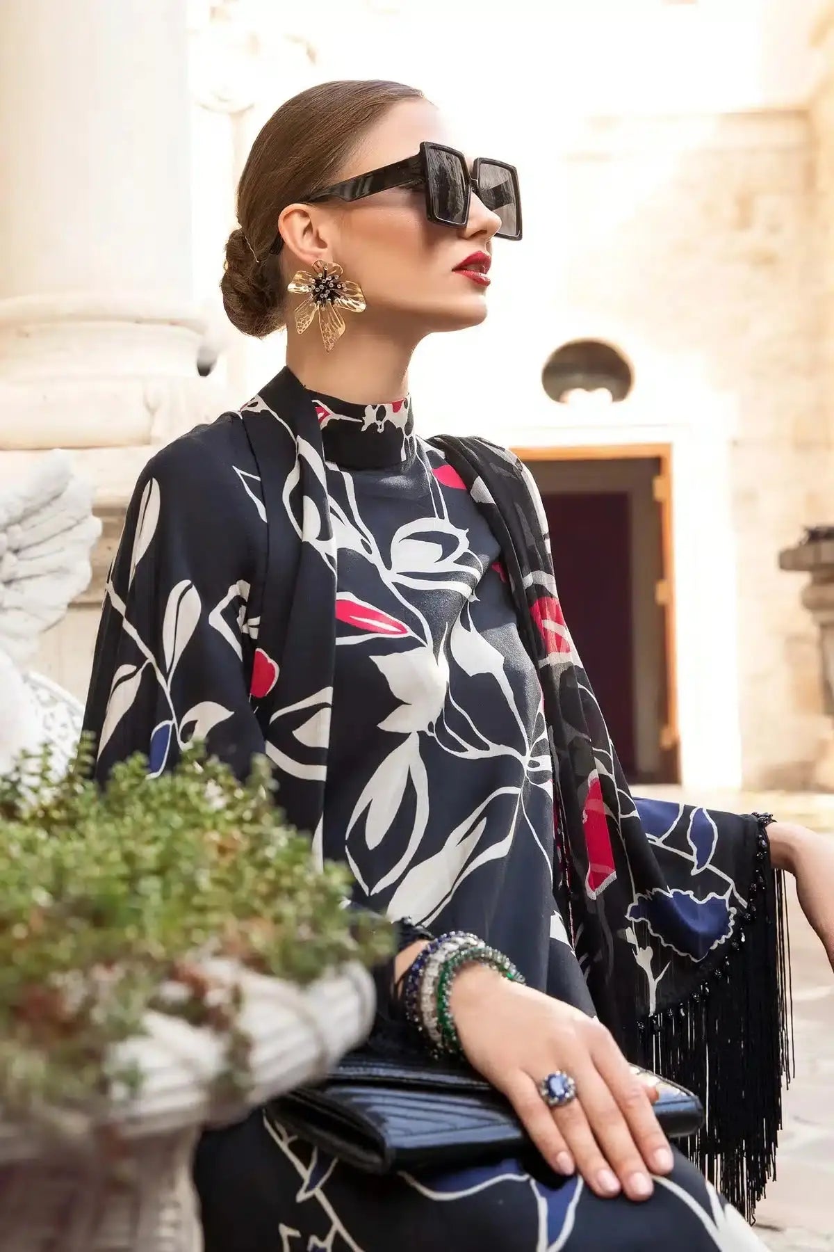 Maria B | M Prints Winter 23 | MPT-2009-B - Pakistani Designer Dress - by Maria B | Type: Luxury - 100% Original at Saira Sultan