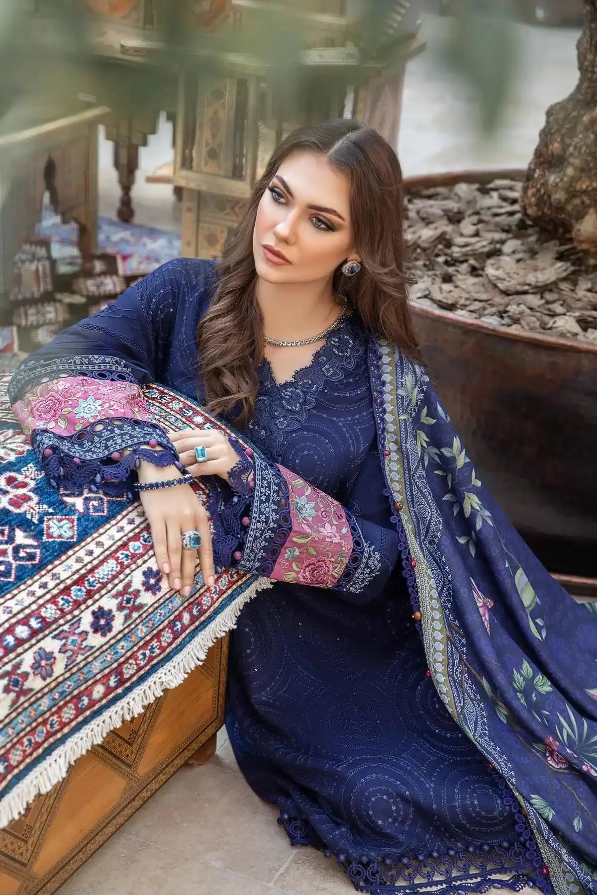 Maria B | M Prints Winter 23 | MPT-2001-B - Pakistani Designer Dress - by Maria B | Type: Luxury - 100% Original at Saira Sultan