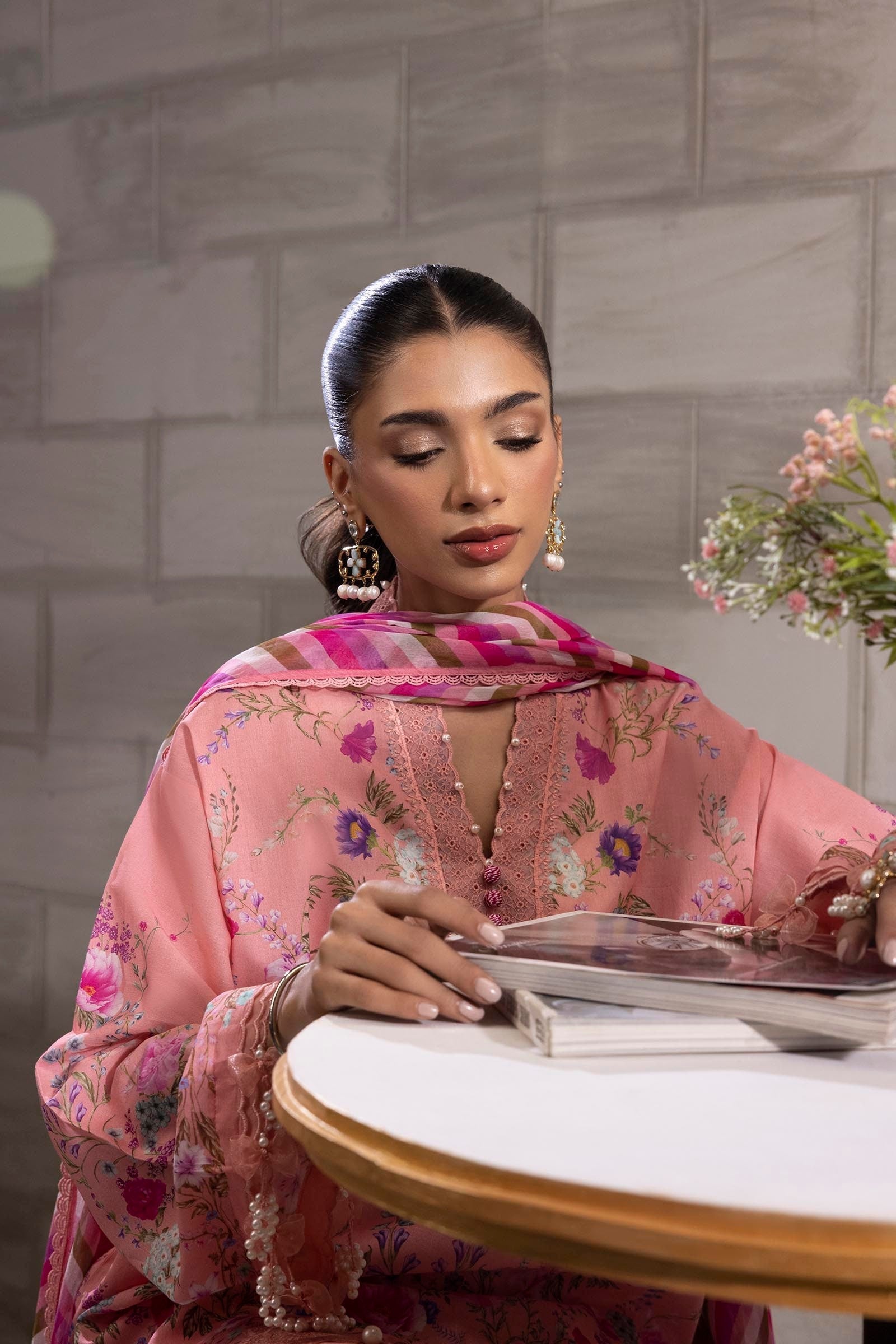 Sana Safinaz | Muzlin Spring 25 | M251-024B-3CI L Peach Pink Lawn