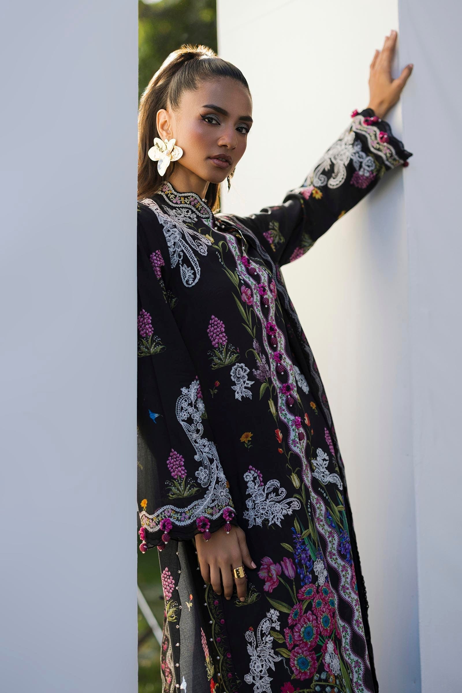 Sana Safinaz | Muzlin Summer 25 | 001A L Black Lawn
