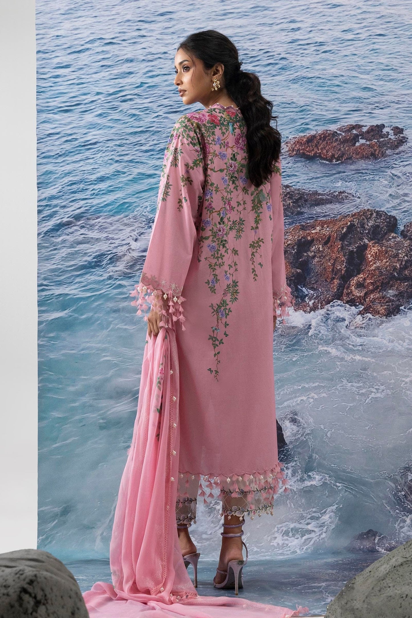 Sana Safinaz | Muzlin Summer 25 | 002A S Salmon Pink Lawn