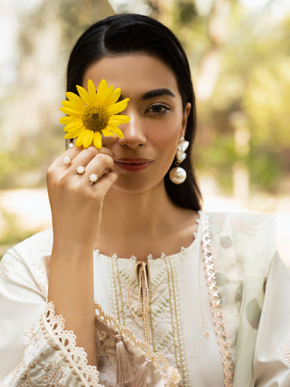 Izel | Dastak Luxury Lawn | MAAHAY L Off White Lawn